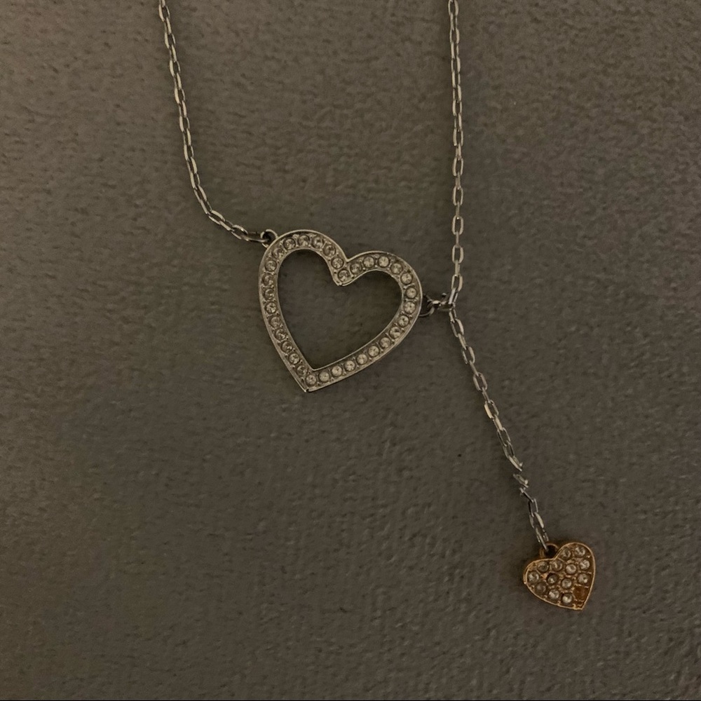 Beautiful and sparkling with Swarovski crystals.